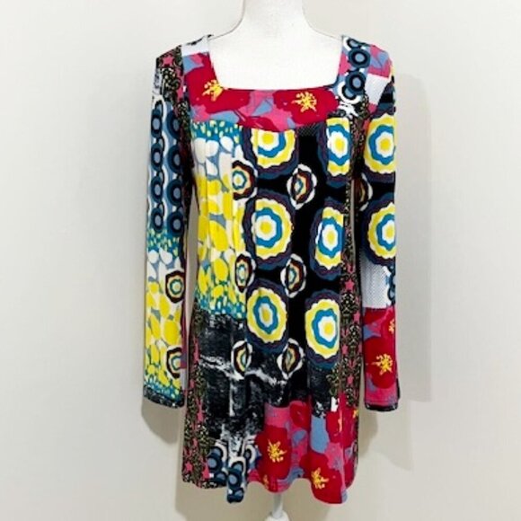 The Pyramid Collection Colorful Floral Print Boho Tunic Top Size S - Picture 1 of 5
